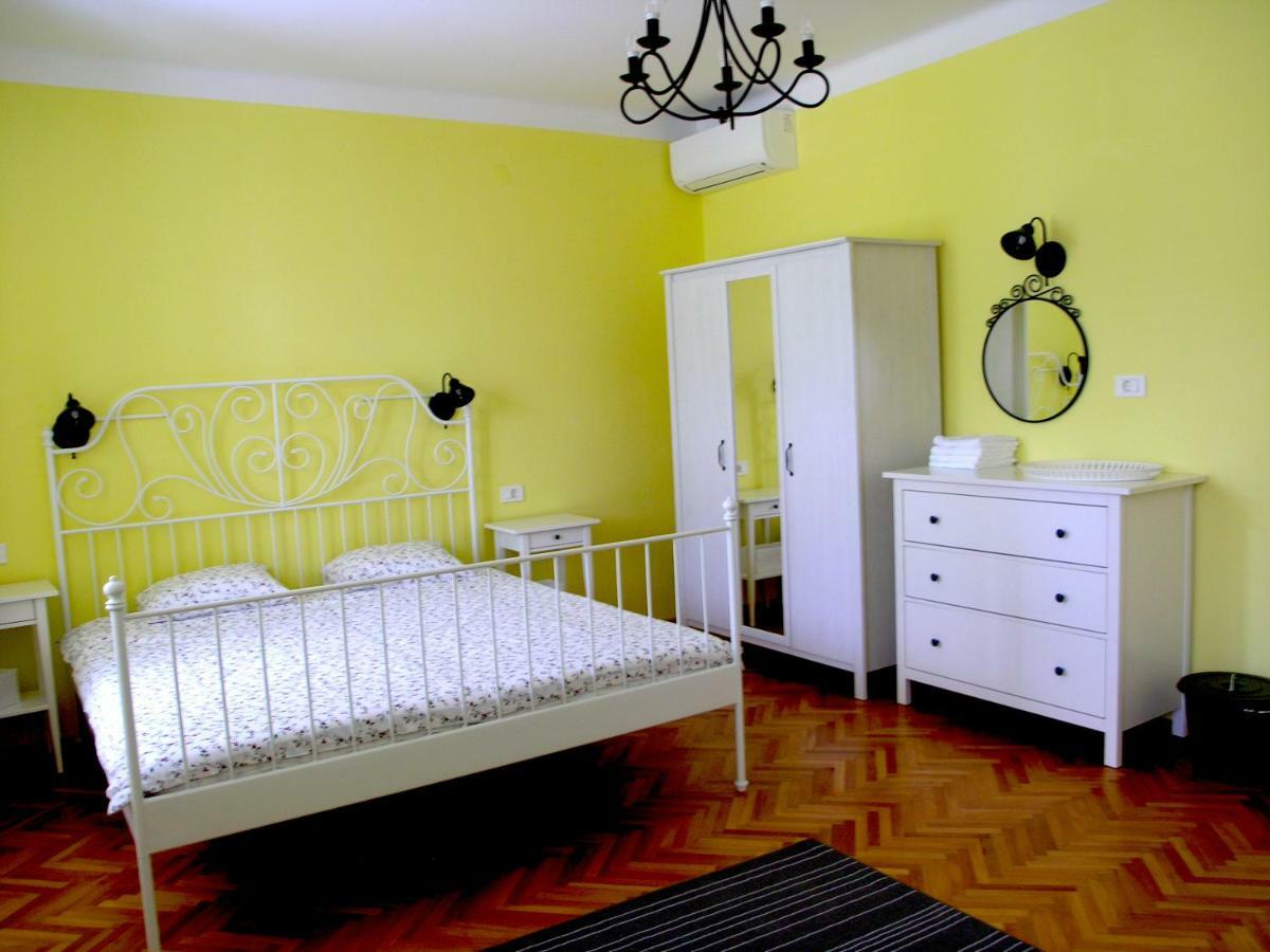 Holiday Home Lija Center Rab Town Extérieur photo