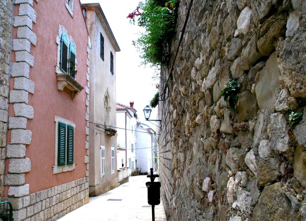 Holiday Home Lija Center Rab Town Extérieur photo